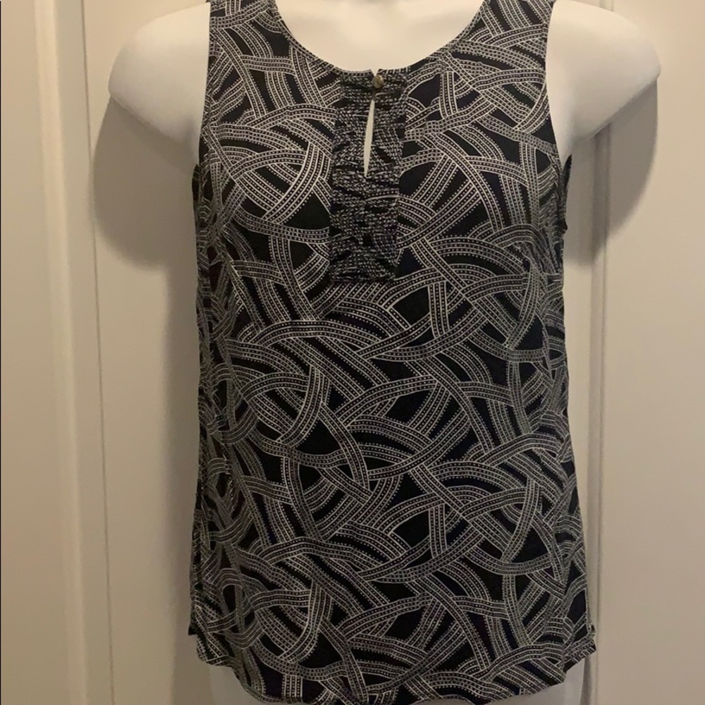 Black and white sleeveless